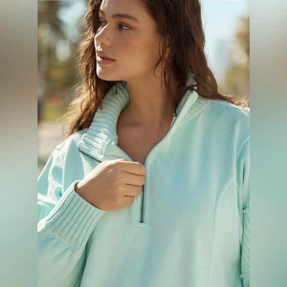NWT Daily Practice by
Anthropologie Indy Grab
Pullover Light Blue Zip-Up Sweat - Picture 5 of 8